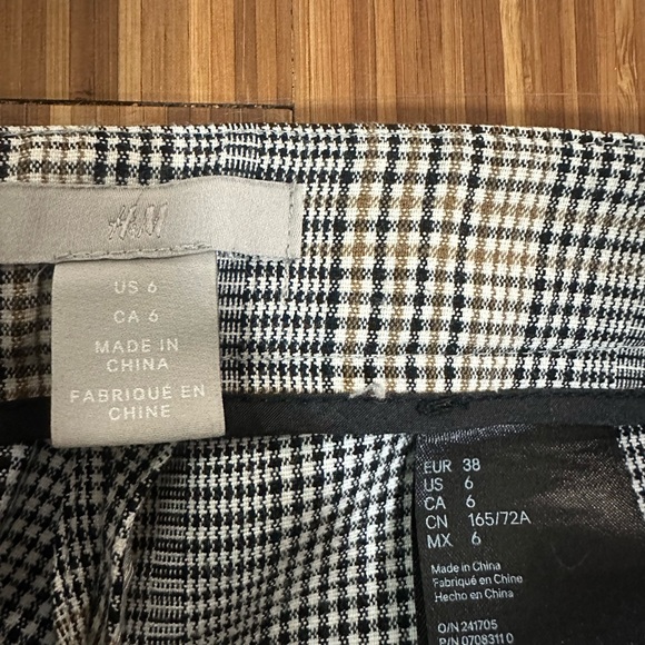 H&M pants - Picture 3 of 3